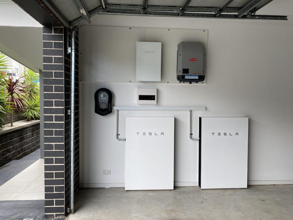 Solar panels and battery storage comparison for Southern California homeowners